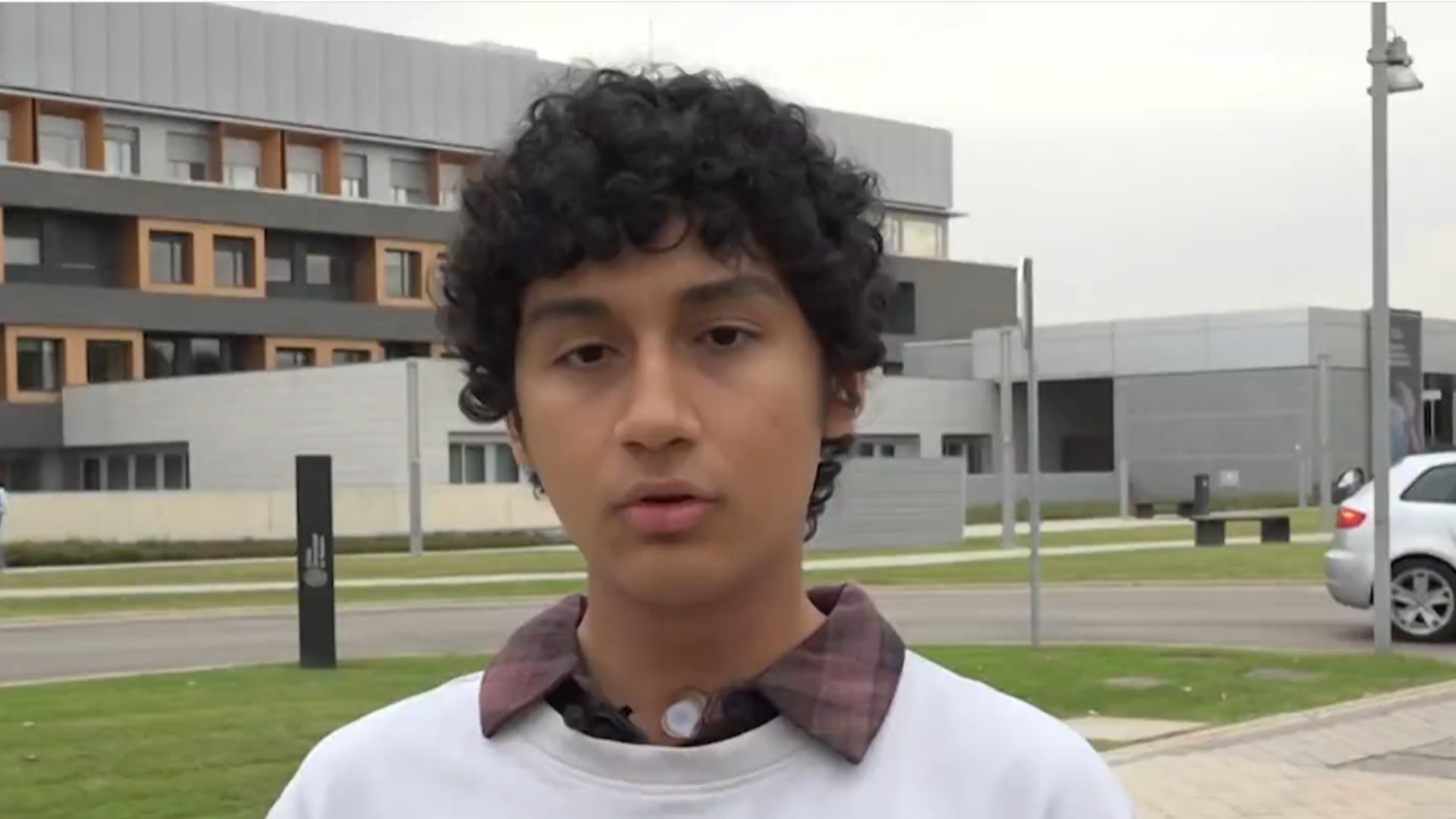 David Sánchez, joven colombiano que busca ayuda para tratamiento de cáncer de garganta en España