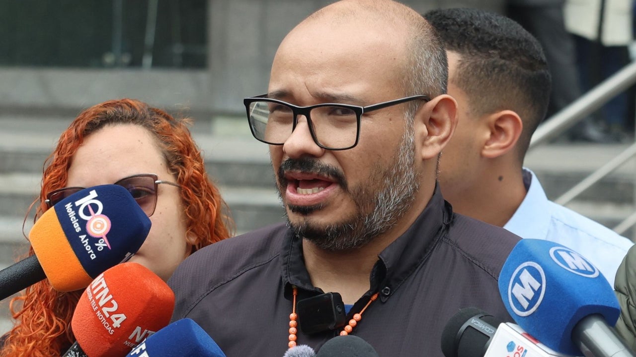 "Solamente por defender derechos humanos me pasó esto": periodista venezolano Carlos Julio Rojas tras recibir sentencia absolutoria que le devuelve la libertad plena