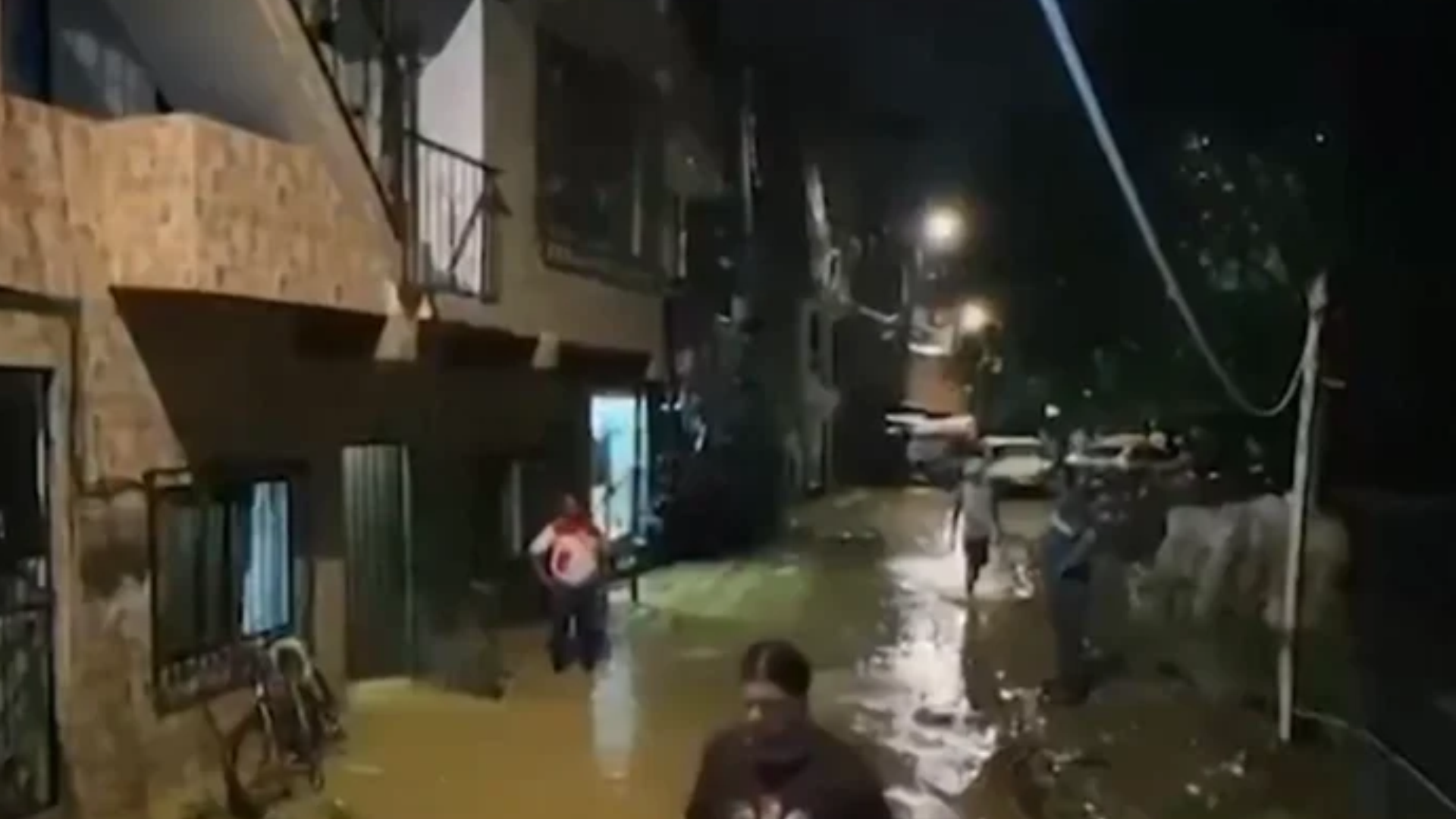 Emergencia en Medellín por intensas lluvias - Foto: X