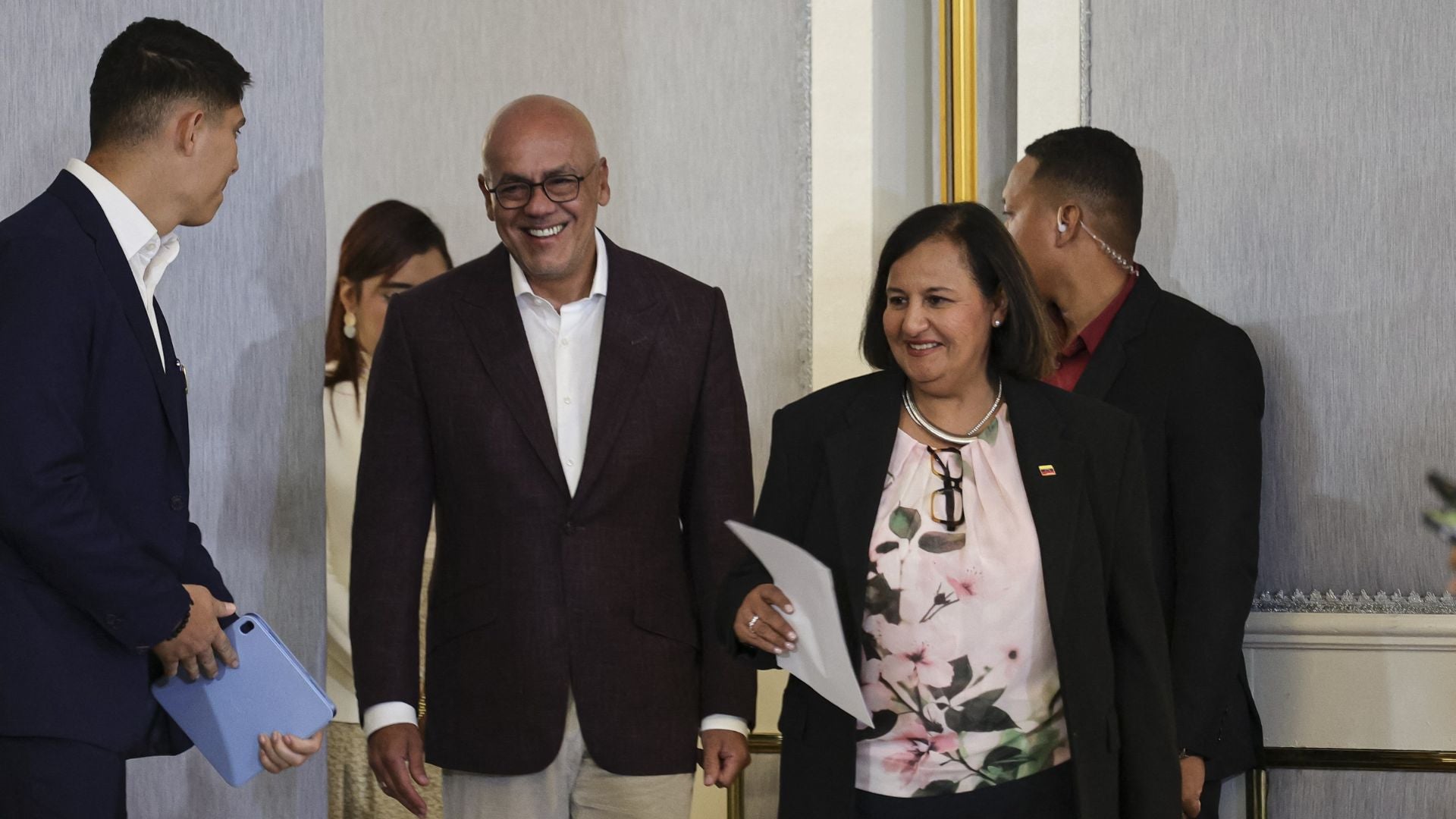 Jorge Rodríguez y Dinorah Figuera - Foto: AFP