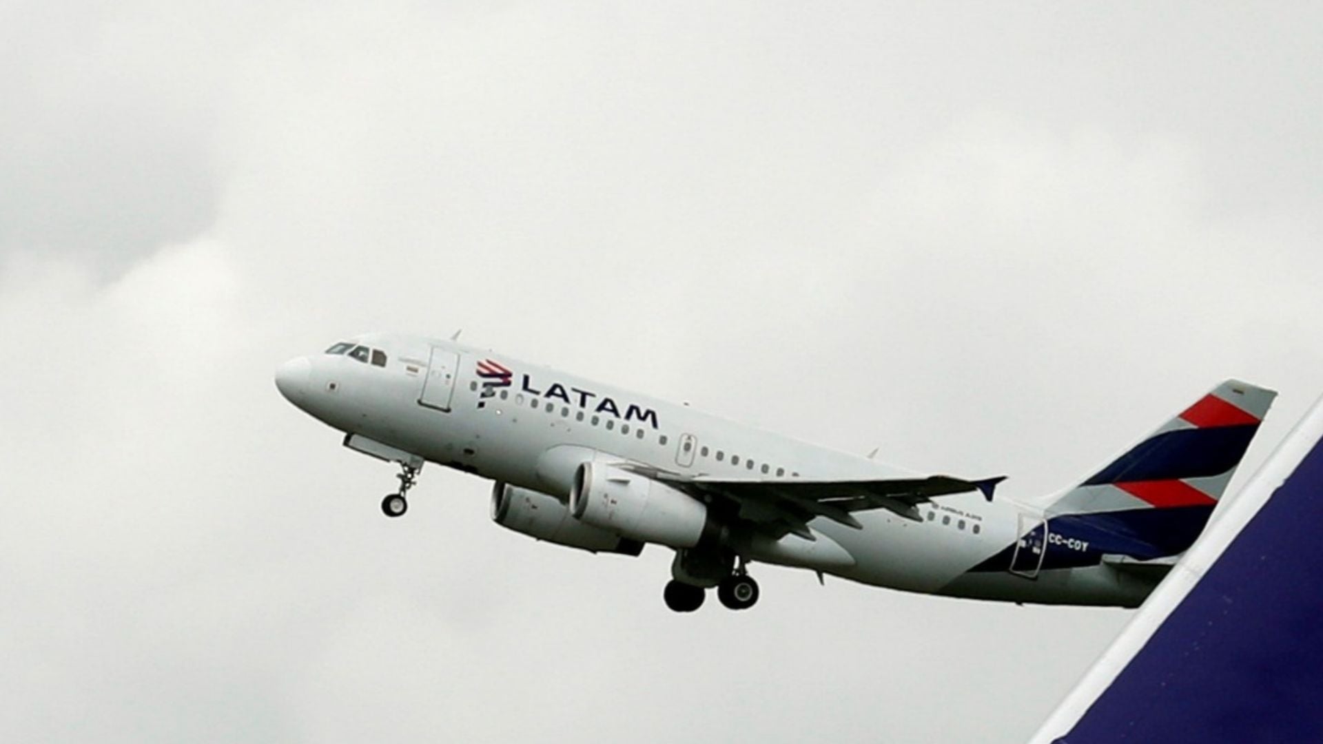 Avión de Latam - Foto de referencia: EFE
