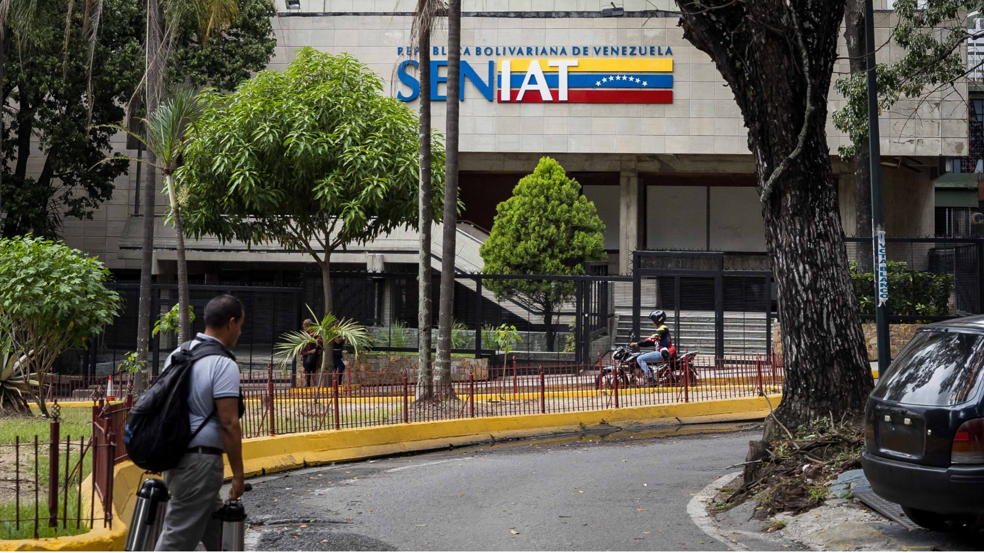 Fachada del edificio del Servicio Nacional Integrado de Administración Aduanera y Tributaria (SENIAT), en Caracas (Venezuela) - Foto: EFE