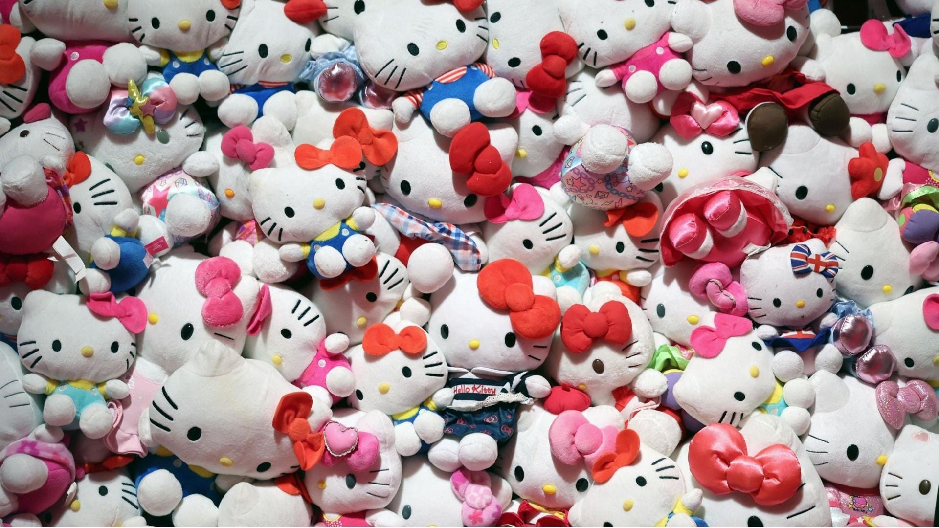 Peluches de Hello Kitty - Foto: EFE