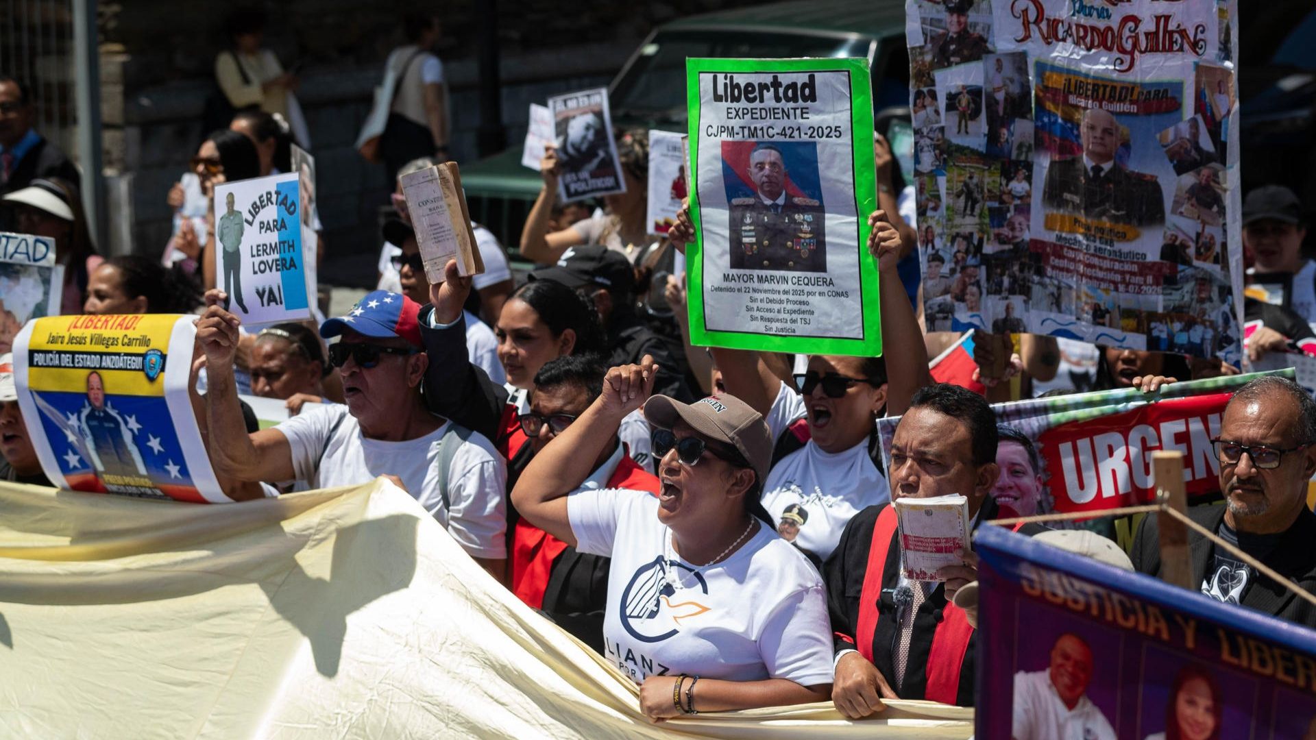 Familiares de presos políticos en Venezuela - Foto: EFE
