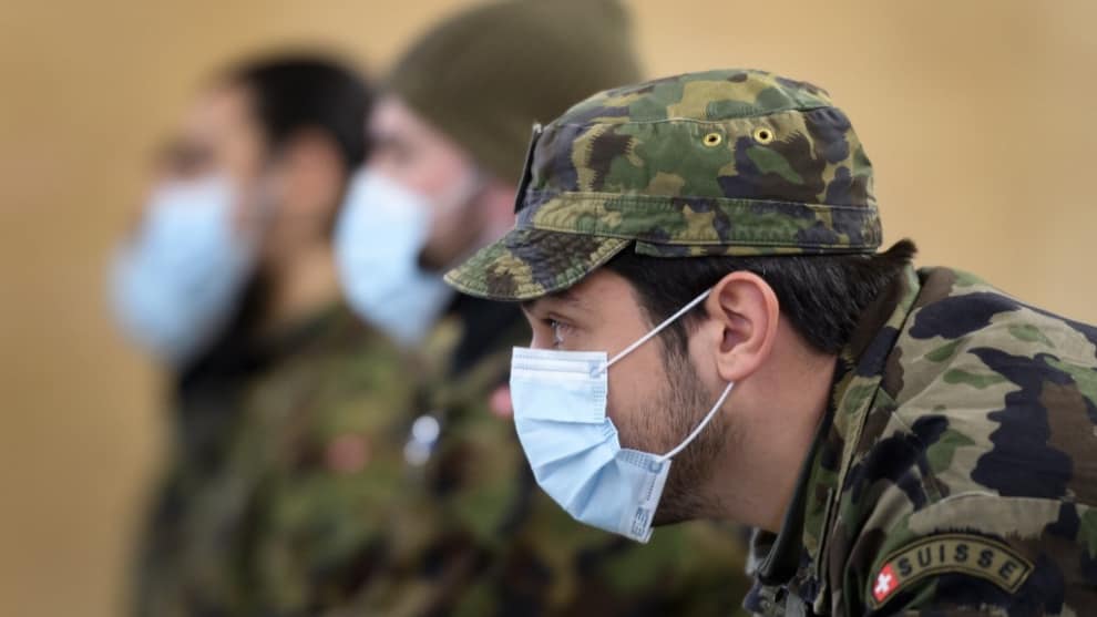 Suiza convocó reservas militares para ayudar con la crisis de Covid-19