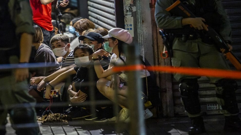 Más de 200 detenidos en nuevas protestas en Hong Kong