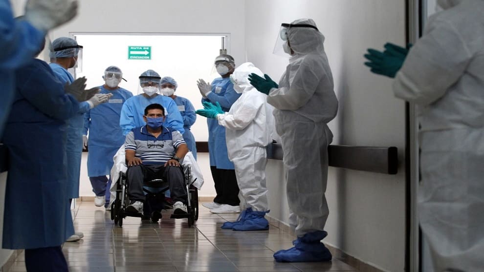 AFP: Más de 843.000 muertos por covid-19 en el mundo