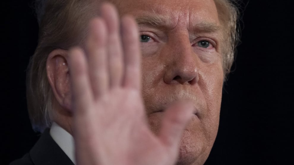 Trump desafía al Congreso y extiende ayudas financieras mediante órdenes ejecutivas