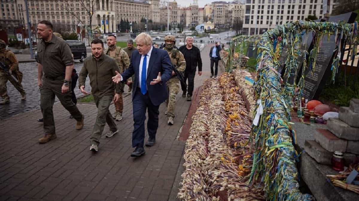 Boris Johnson y Volodymyr Zelensky / Foto AFP