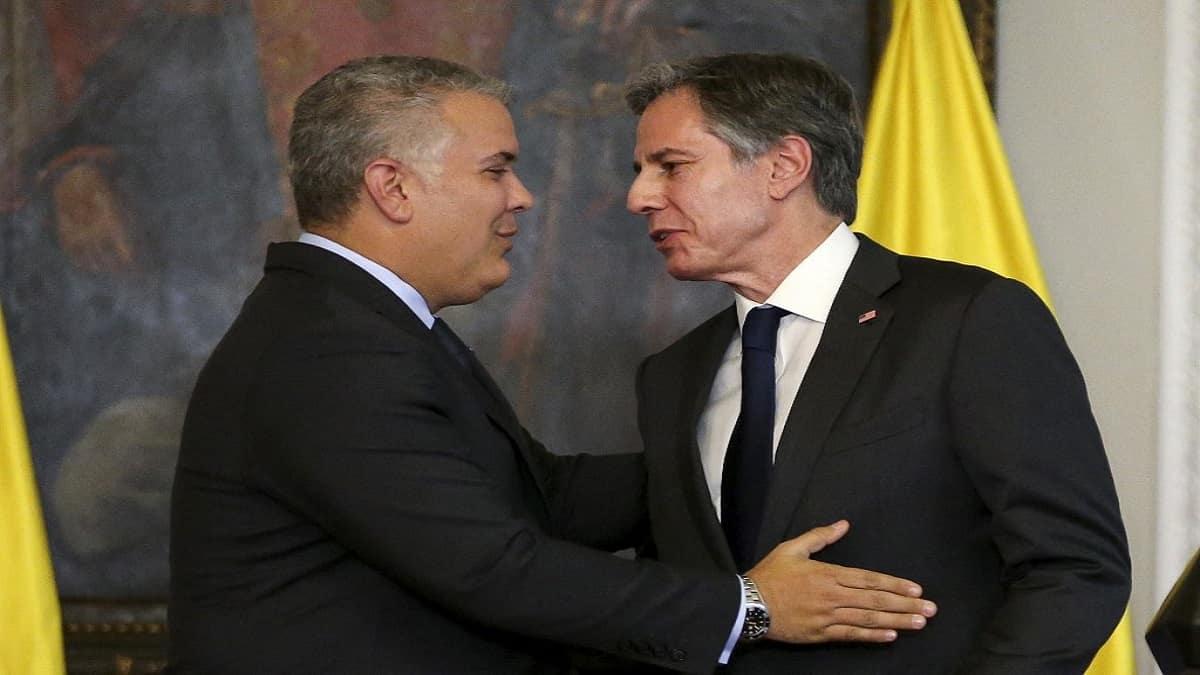 Foto: AFP Iván Duque, presidente de Colombia, junto a Antony Blinken, jefe de la diplomacia estadounidense