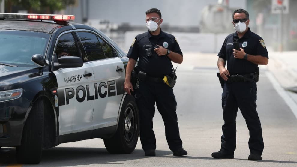 Arrestan en Florida a hombre que amenazó con disparar a quienes no usen mascarillas