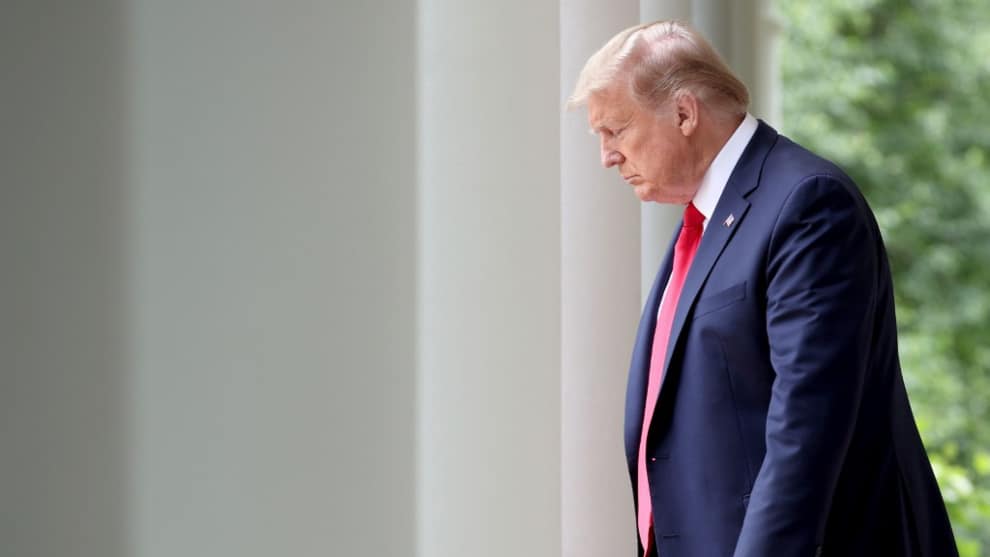 Trump pone fin a relación de EE. UU. con OMS y elimina exenciones a Hong Kong