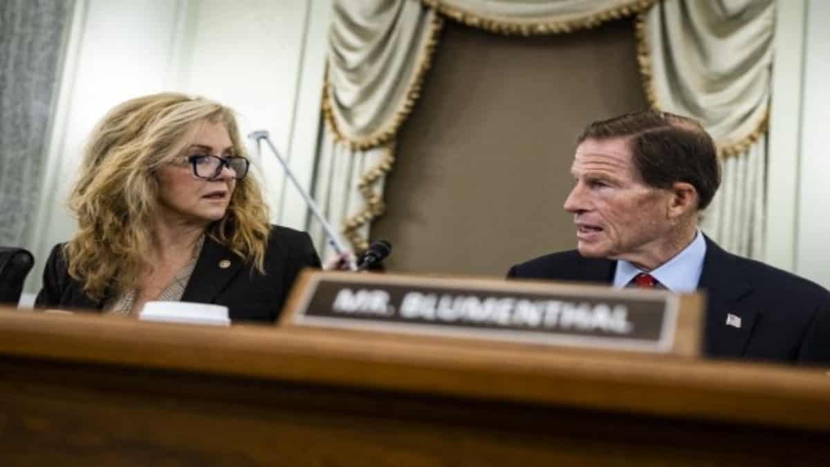 El senador Richard Blumenthal (d) preside el Comité que investiga todo alrededor de los Facebook Papers. Foto: AFP
