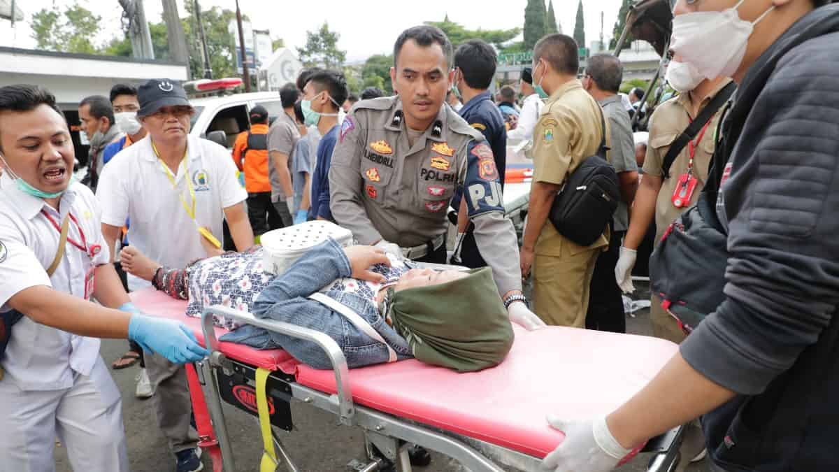 Terremoto de magnitud 5.4 dejó más de 160 muertos en Indonesia