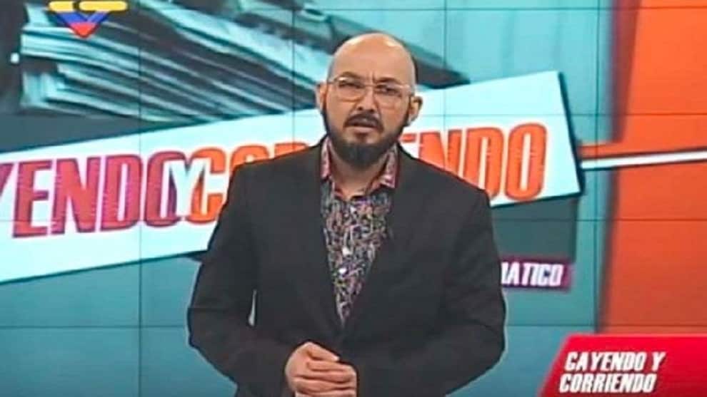 “Cayendo y corriendo” sale de VTV: El conductor había criticado al Gobierno Conductor de Cayendo y Corriendo/ Foto: Captura del programa