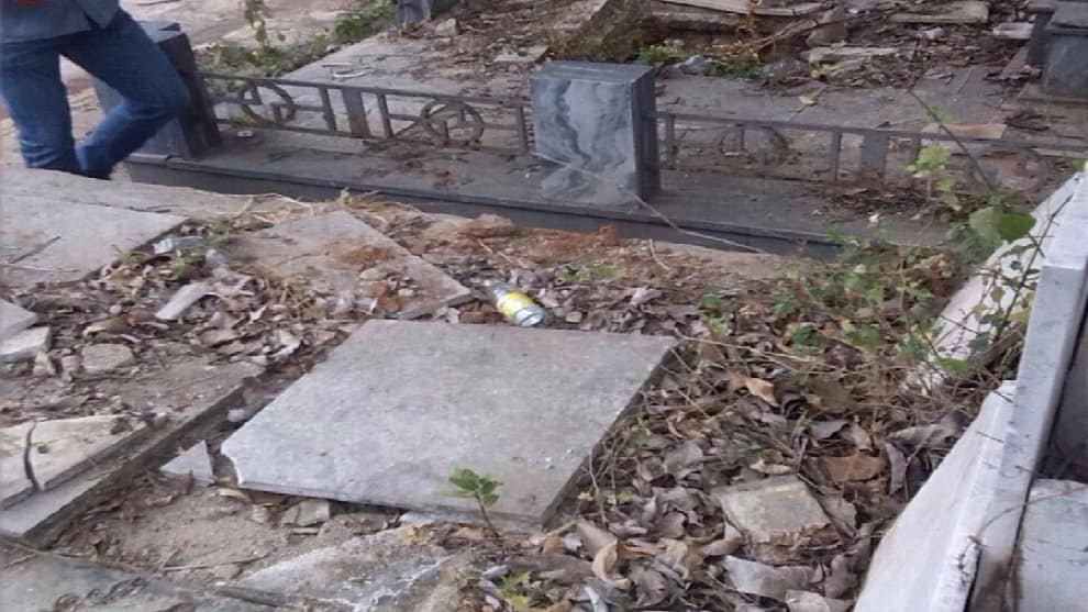 Tumba profanada/ Foto: @unidadvenezuela