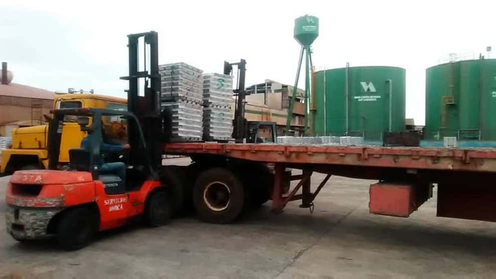 Trabajadores de la Venalum/ Foto: @VENALUM_CVG