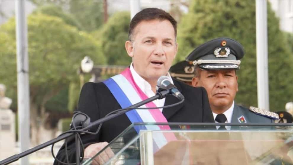 Ministro de Defensa boliviano se aísla tras conocer que su esposa tiene COVID-19