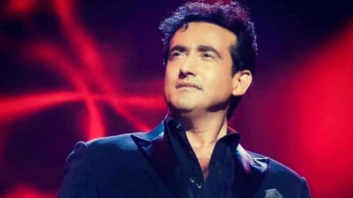 Carlos Marín de Il Divo se encuentra en coma inducido