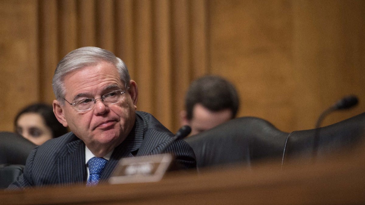 Senador demócrata Bob Menéndez enfrenta una investigación federal