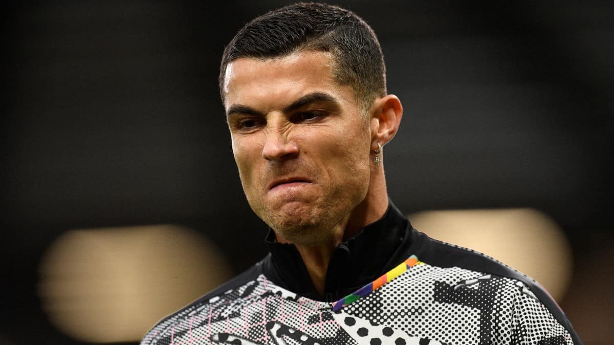 Old Trafford retiró un mural de Cristiano Ronaldo