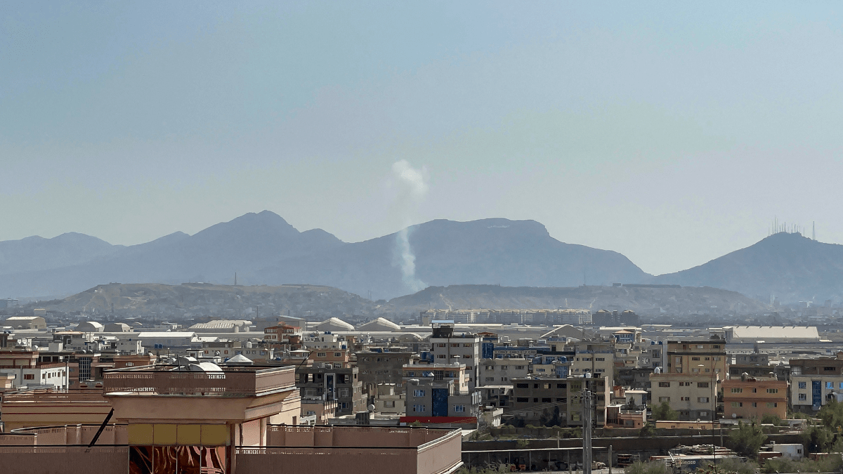 Siete muertos y decenas de heridos por un “carro bomba” en una mezquita de Afganistán