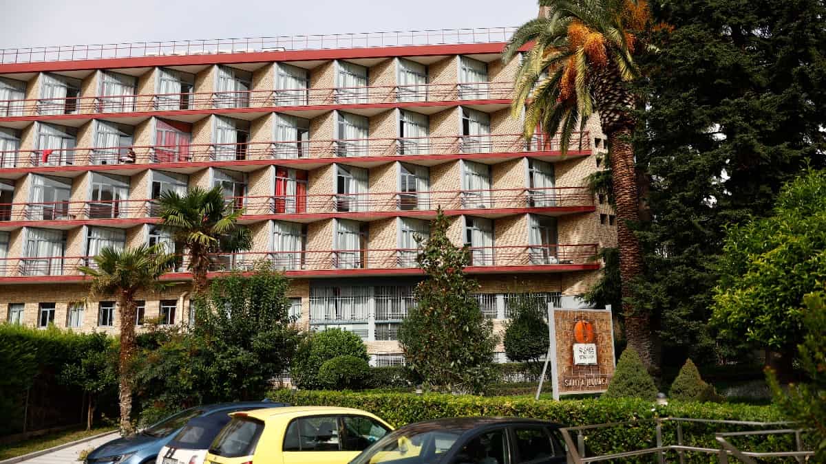 Expulsan a un estudiante de una universidad en España por gritos machistas contra alumnas