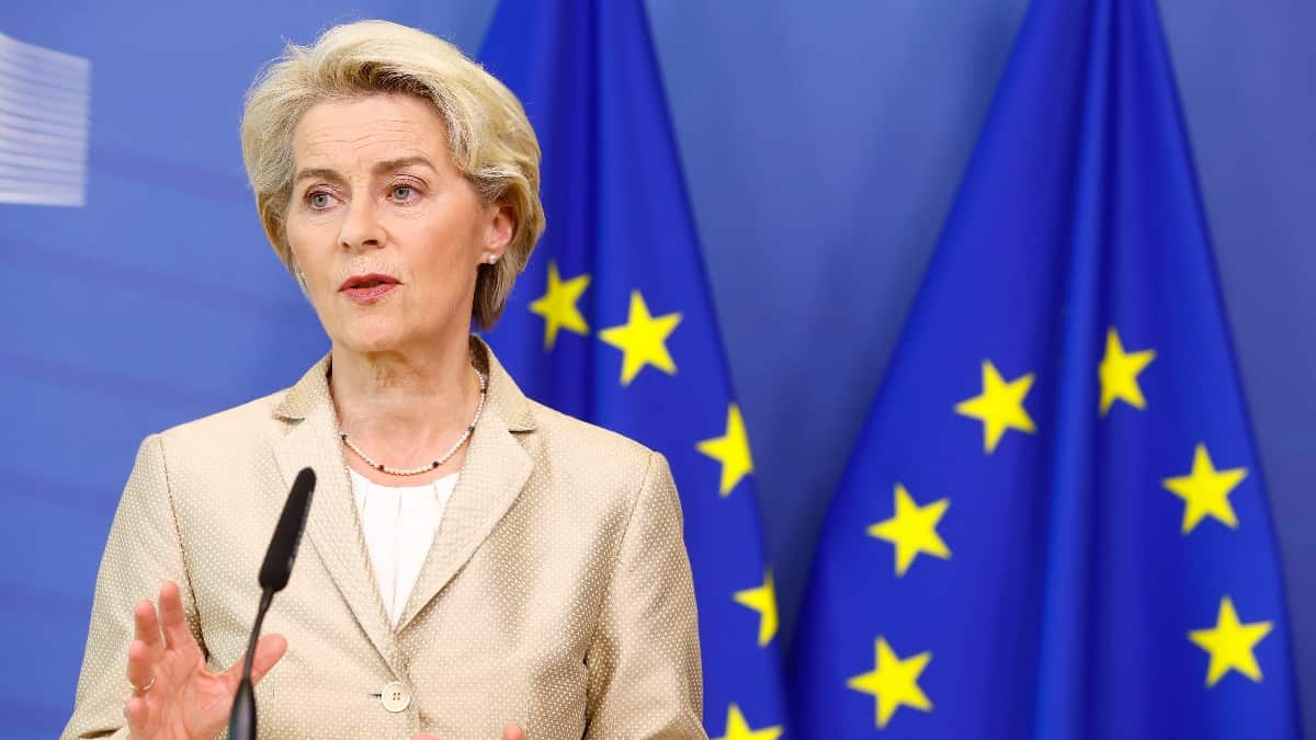 Unión Europea anuncia sanciones a Rusia por anexiones “ilegales” de regiones ucranianas.