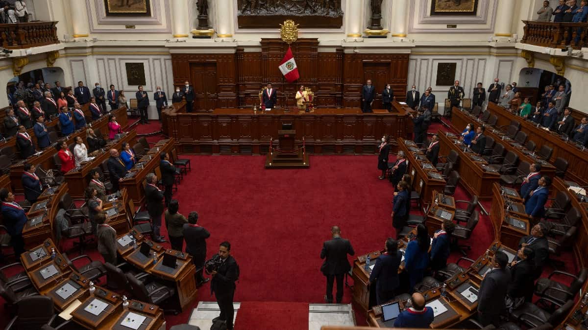 Congreso de Perú rechaza adelanto de elecciones generales