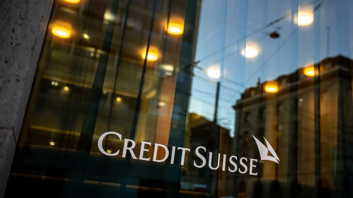 Credit Suisse pide ayuda al Banco Central de Suiza tras caída de sus acciones