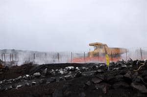 Artista colombiano busca revolucionar la joyería con piezas hechas de plástico reciclable
