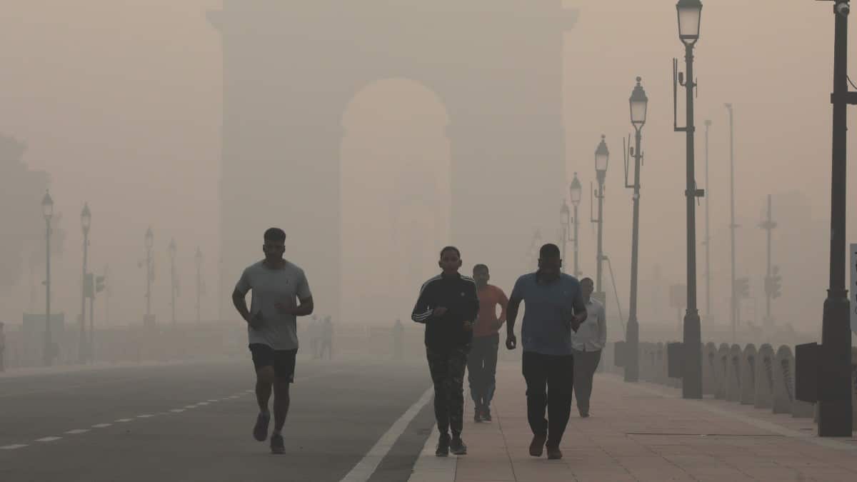Una niebla tóxica envuelve a Nueva Delhi en India