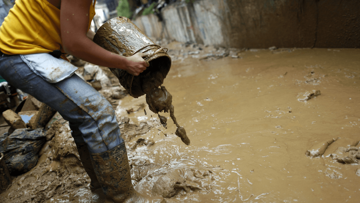 Rescatan a tres abuelos que se encontraban atrapados en zona montañosa de Rescatan a tres abuelos que se encontraban atrapados en zona montañosa de Las Tejerías
