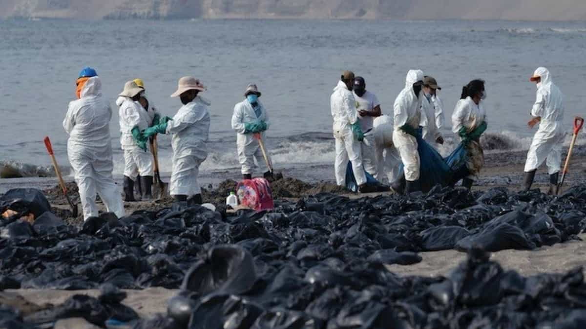 Derrame de petróleo en Perú