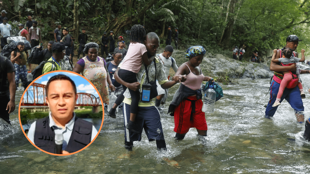 Migrantes cruzan en transmisión en vivo el río Bravo en la frontera de EEUU con México