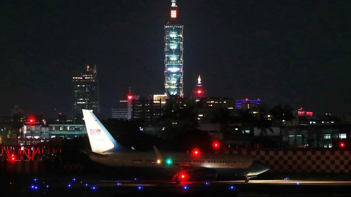 Nancy Pelosi aterrizó en Taiwán a pesar de amenazas de China