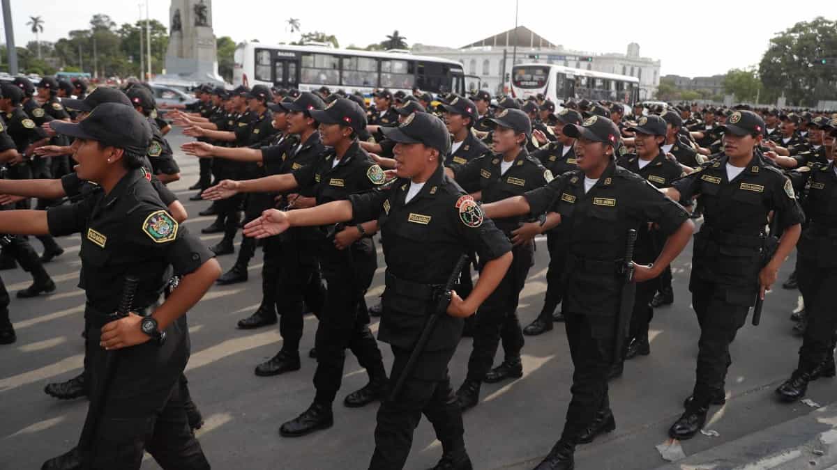 Asesinan a siete policías luego de ser emboscados en Perú
