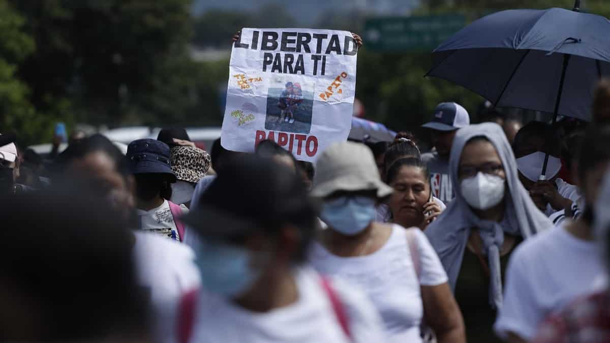 Protestas en El Salvador por capturas y condenas arbitrarias