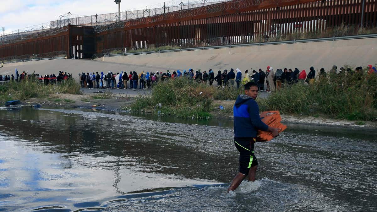 Nuevamente en vilo el futuro de la política migratoria “Quédate en México”