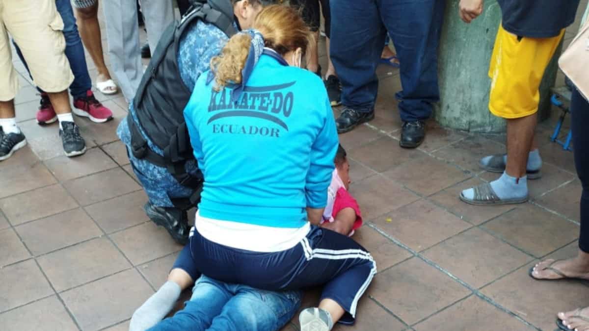 Video | Campeona de artes marciales neutralizó a un hombre que golpeaba a una mujer en Ecuador