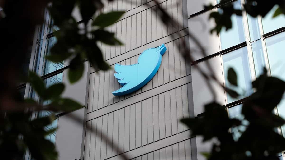 Elon Musk confirma que Twitter suspendió la cuenta del rapero Kanye West