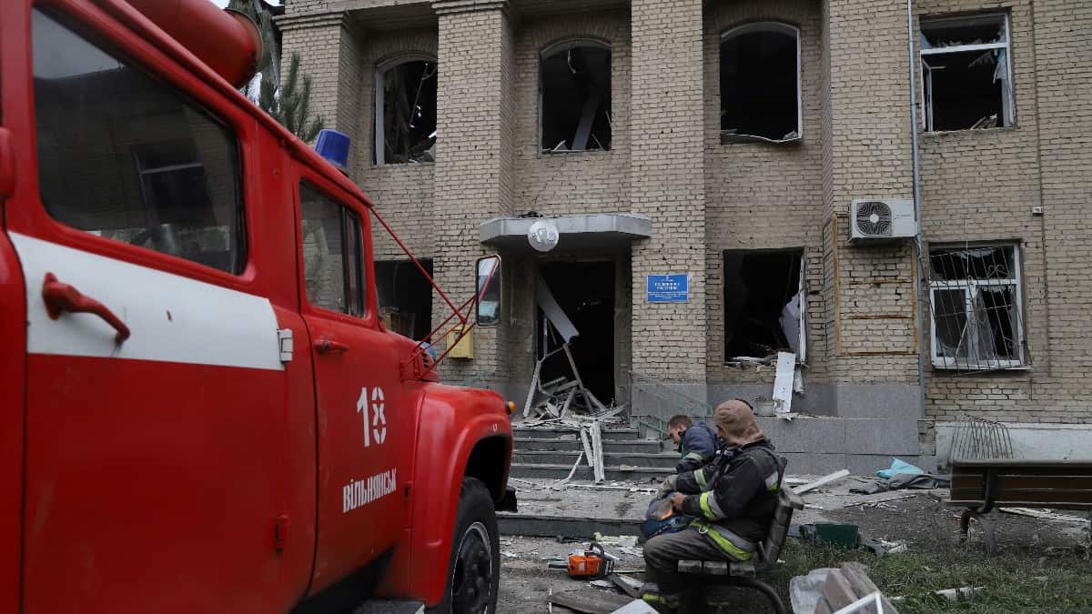 Bombardeo ruso contra una clínica de maternidad en Ucrania privó la vida de un bebé