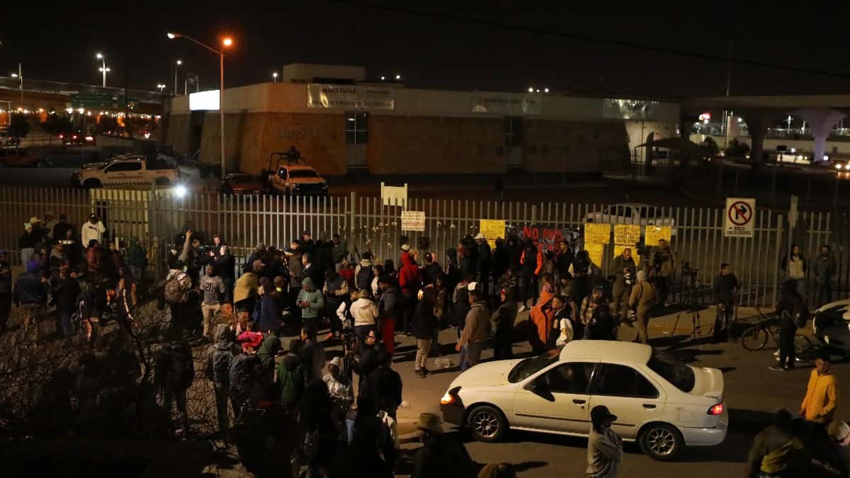 Gobierno de México afirma que responsables por muerte de migrantes en incendio fueron presentados ante la Fiscalía