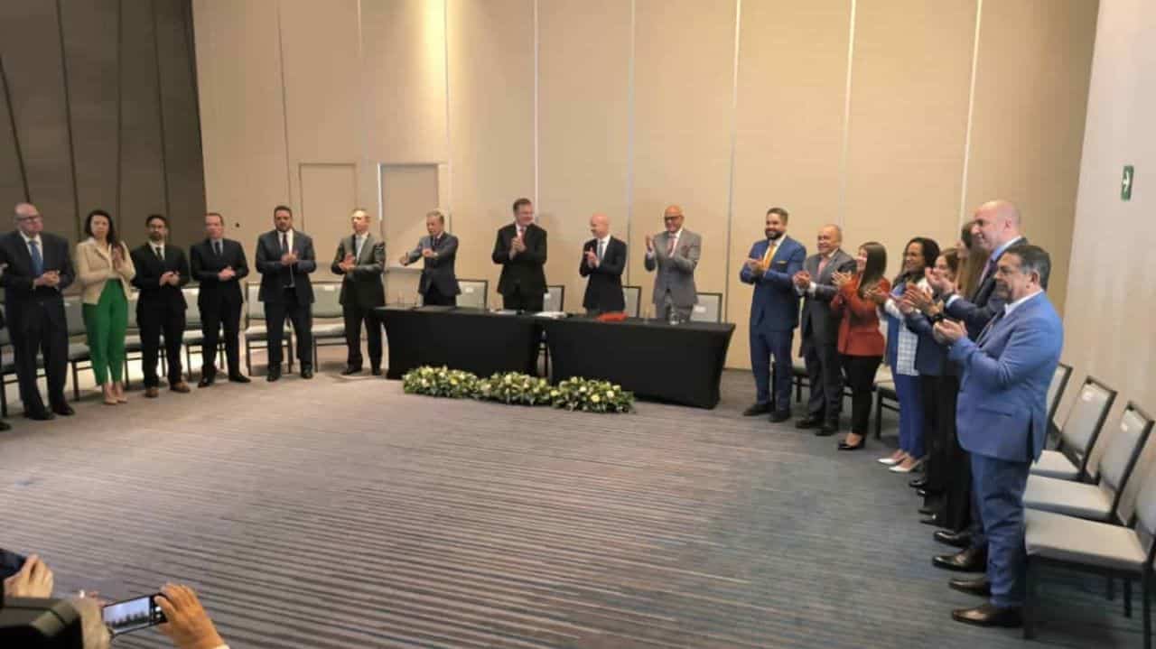 Diálogos Maduro – oposición: ¿soplan convenientes vientos para el régimen en Venezuela?