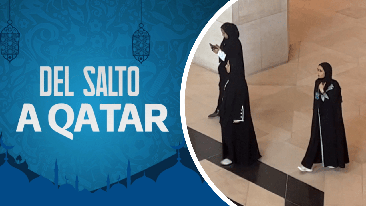 En Qatar las mujeres van vestidas con una manta negra llamada ‘Abaya’.
