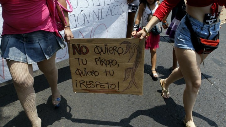 La ley busca proteger principalmente a las mujeres