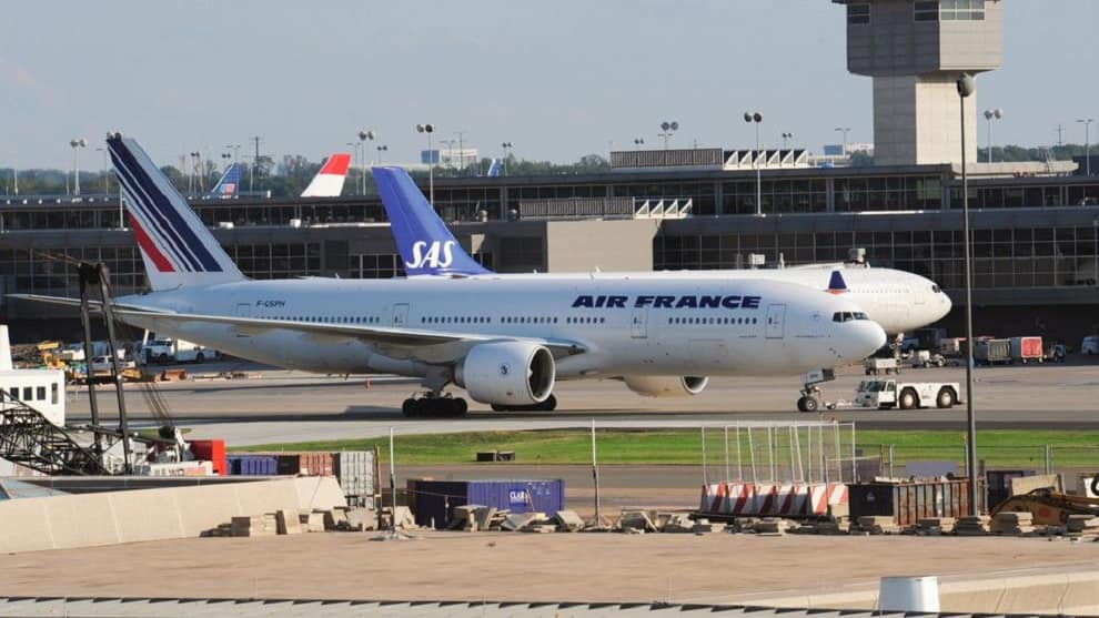 Air France recortará 7.500 empleos para finales de 2022, según fuentes sindicales