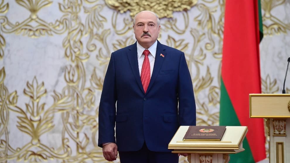 Alexander Lukashenko se juramentó presidente en un ceremonia en secreto