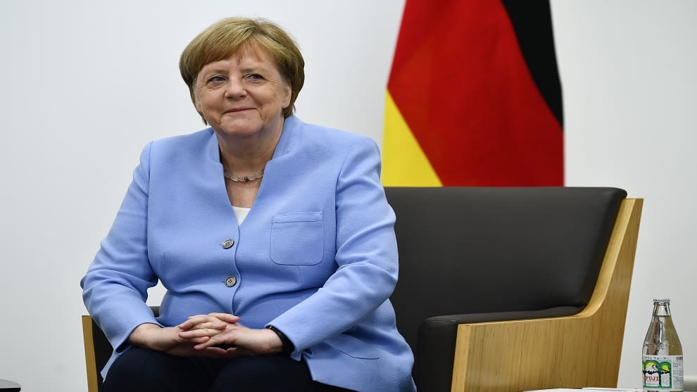 Angela Merkel vuelve a la cancillería tras terminar su cuarentena