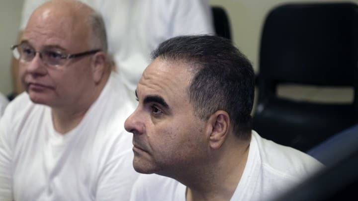 Condenan a 10 años de cárcel al expresidente salvadoreño Antonio Saca